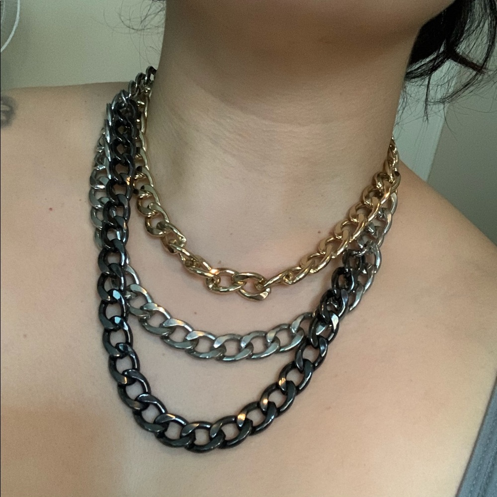 Layered trio toned necklace✨